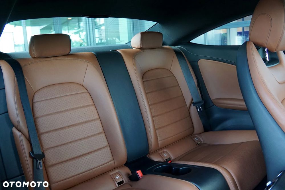 Mercedes-Benz Klasa C 200 7G-TRONIC - 25