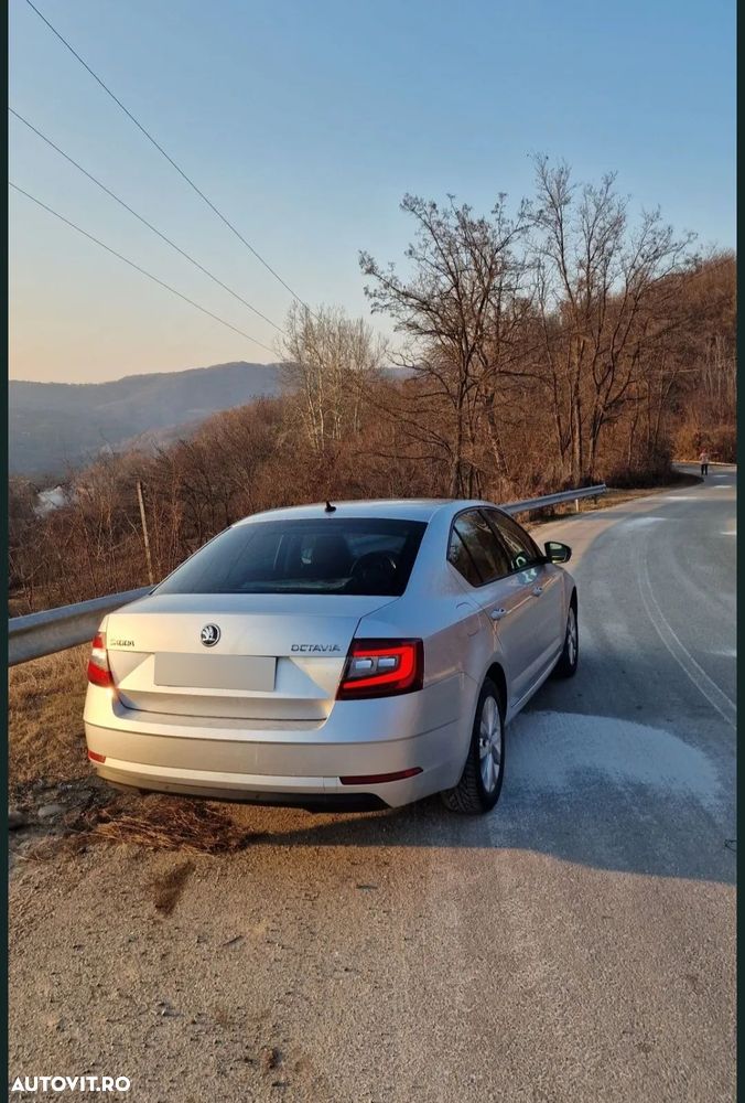 Skoda Octavia 2.0 TDI Ambition - 4