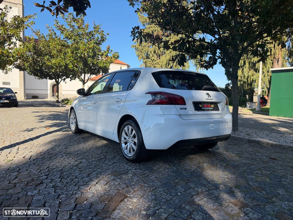 Peugeot 308 - 13