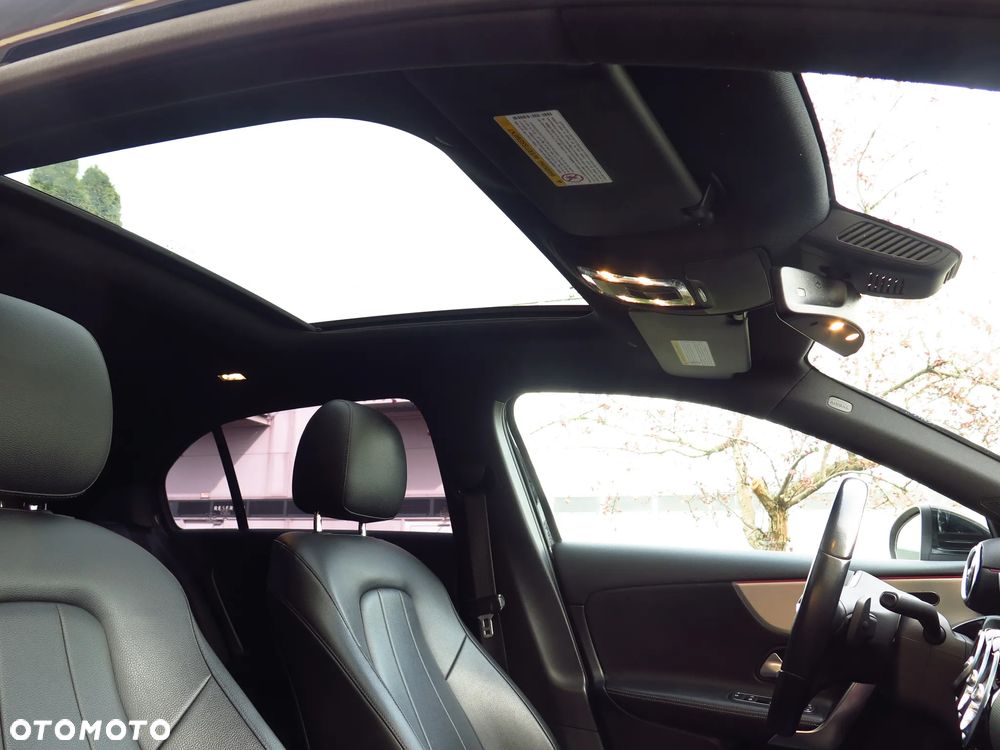 Mercedes-Benz Klasa A 250 4-Matic 7G-DCT - 12