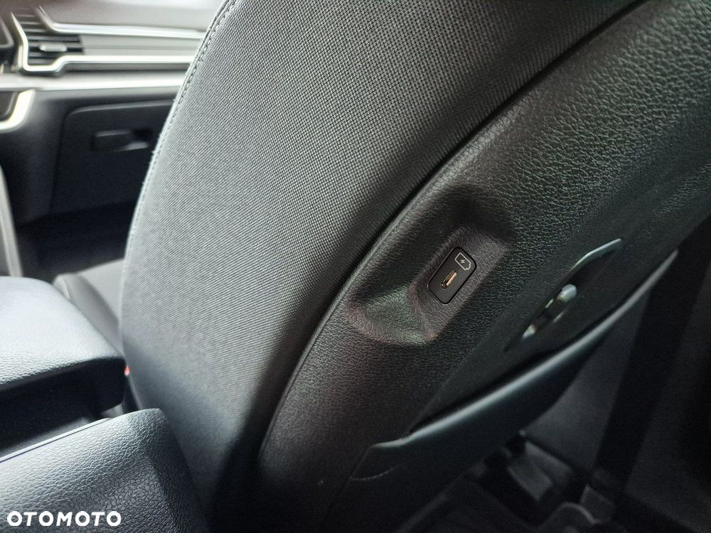 Kia Sportage 1.6 T-GDI L 2WD - 33