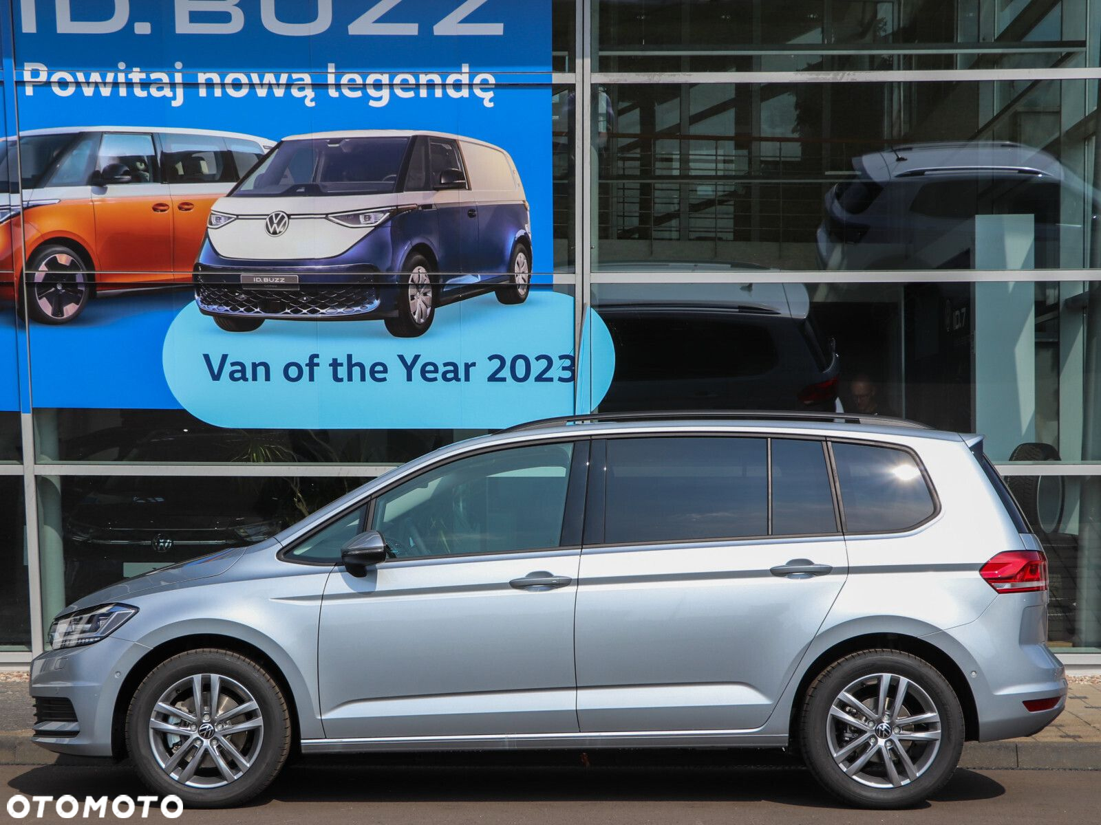 Volkswagen Touran - 2