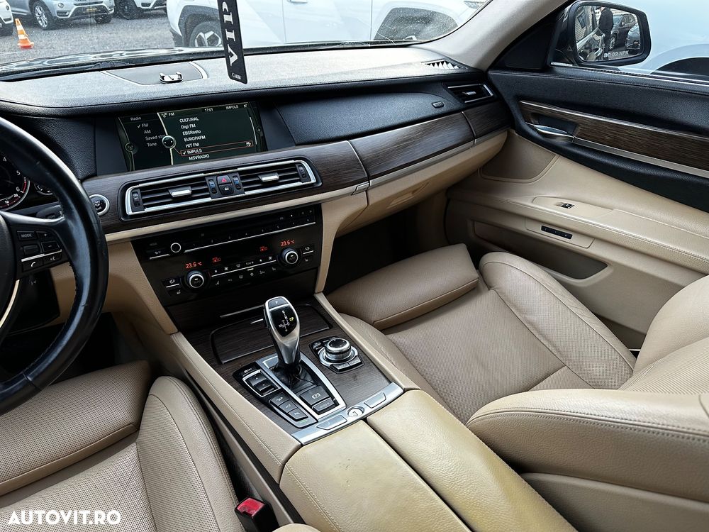 BMW Seria 7 740d xDrive - 20