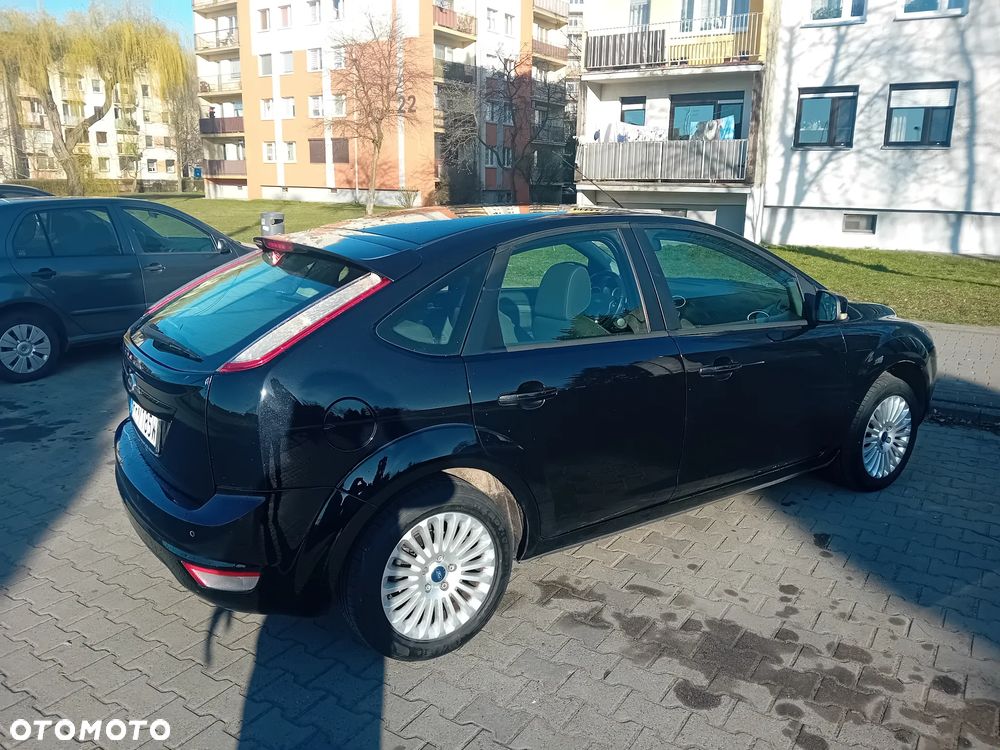 Ford Focus 1.6 Ti-VCT Style+ - 8