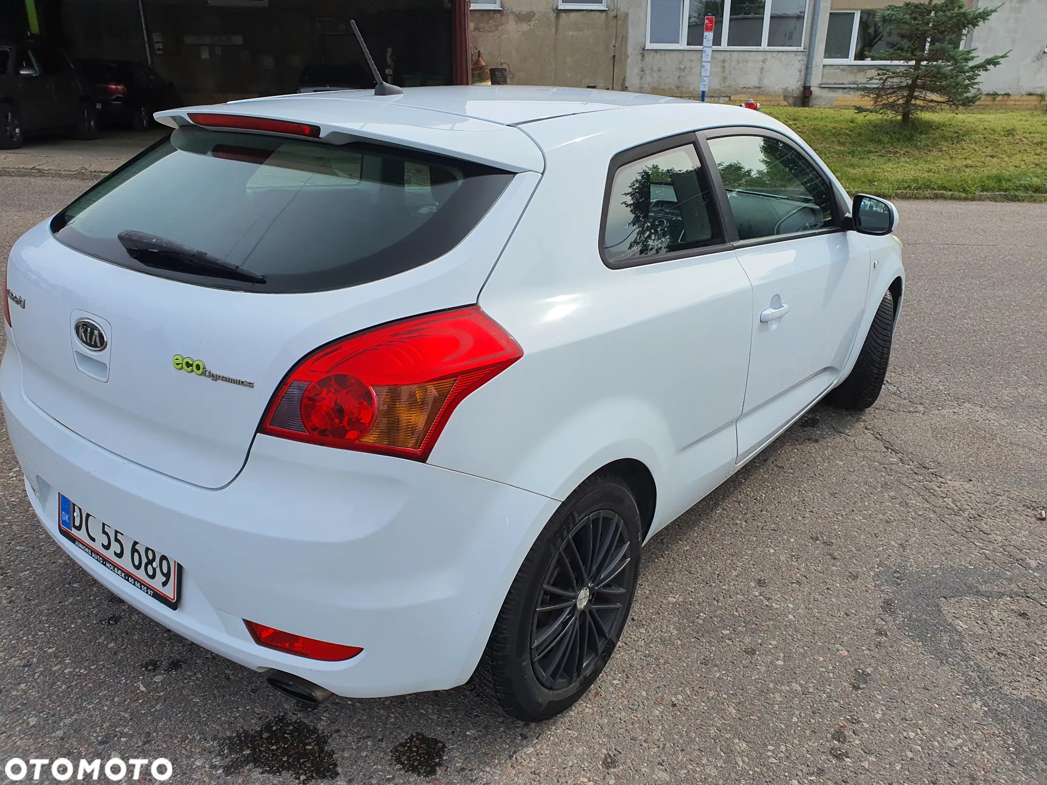 Kia ProCeed - 8