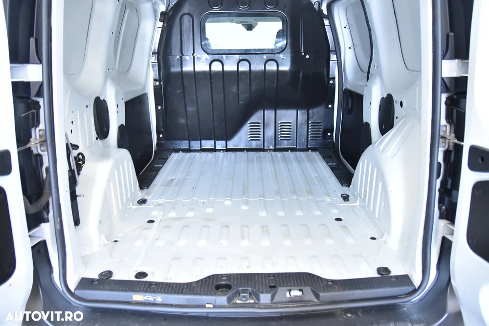 Renault Express - 16