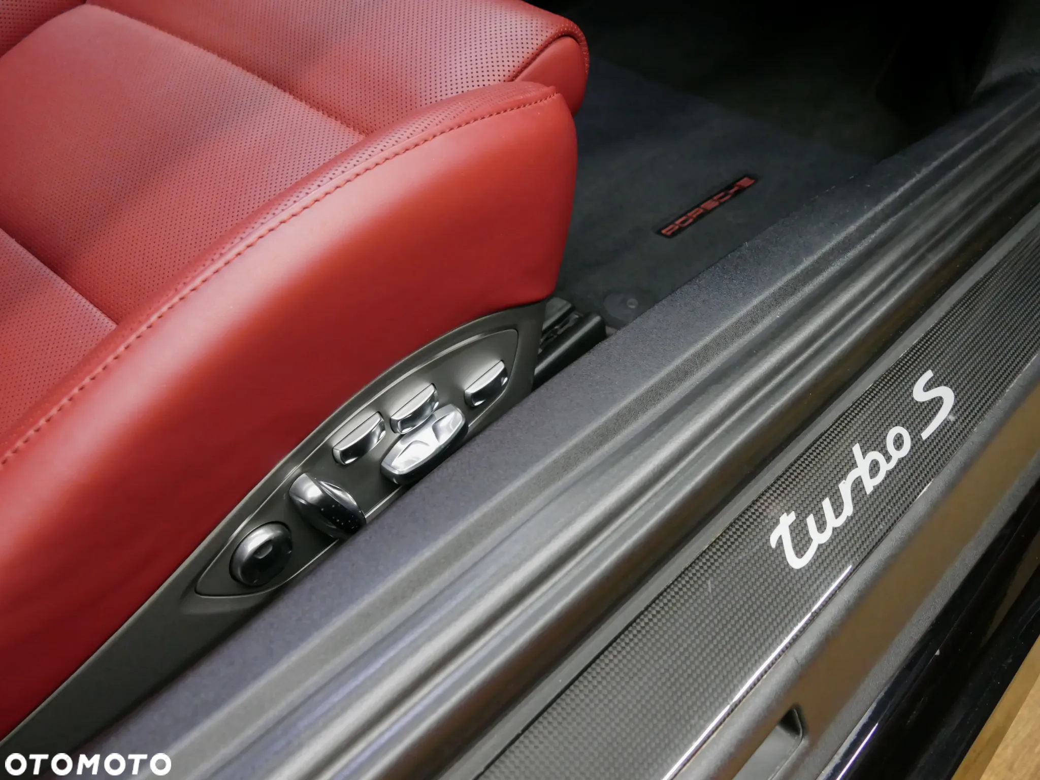 Porsche 911 Turbo S - 19
