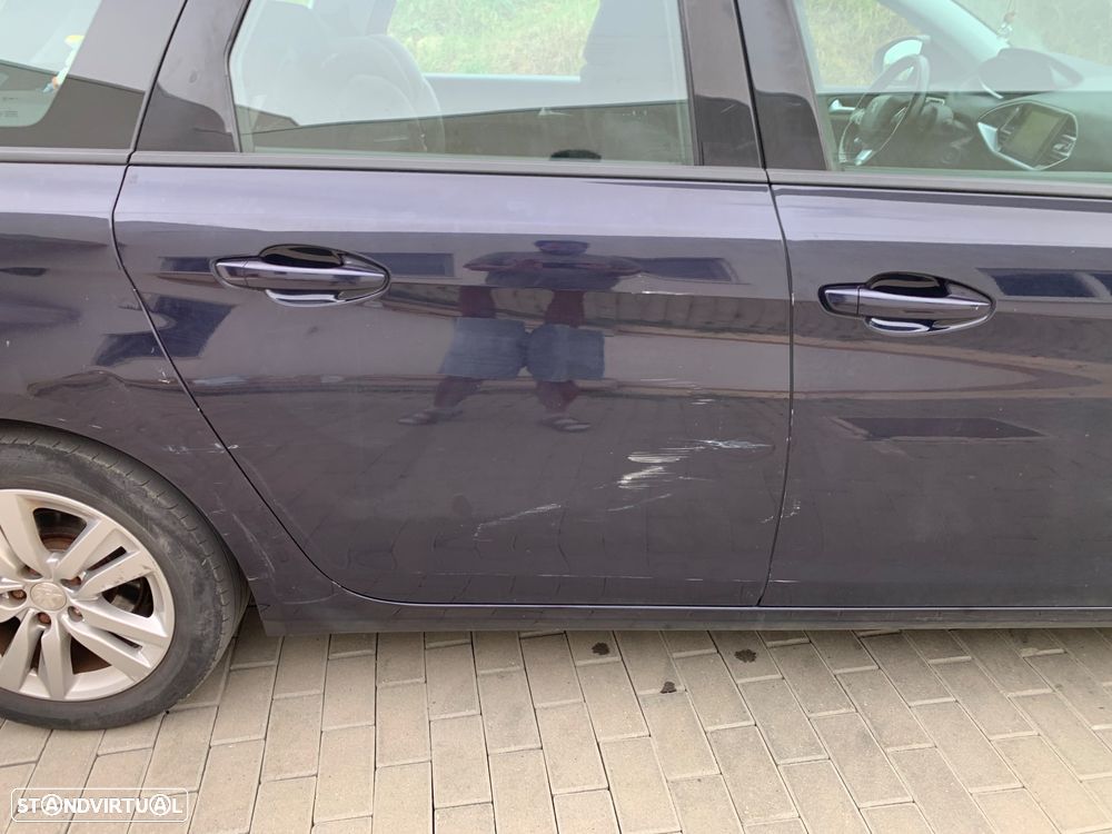 Peugeot 308 SW BlueHDi 120 EAT6 Stop & Start Allure - 9