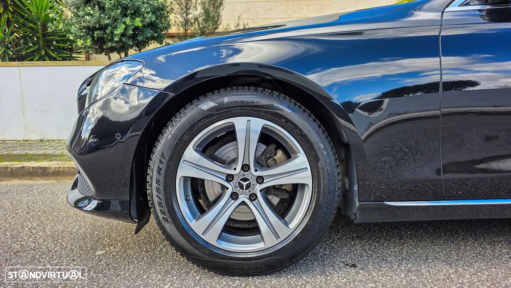Mercedes-Benz E 200 d Avantgarde - 4