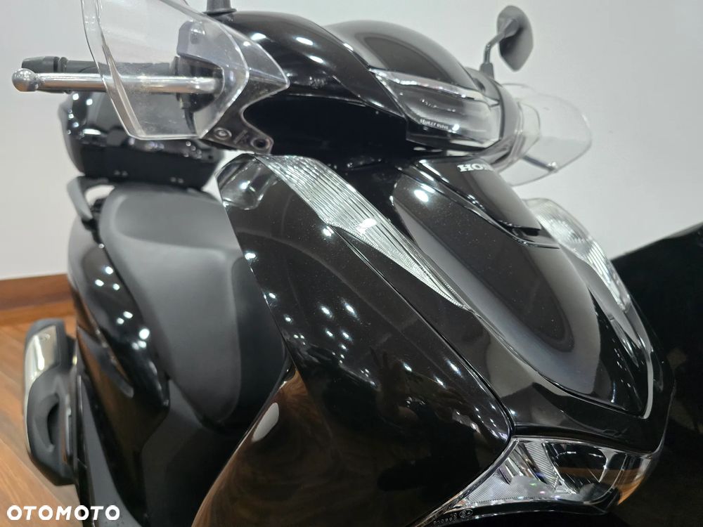 Honda SH - 15