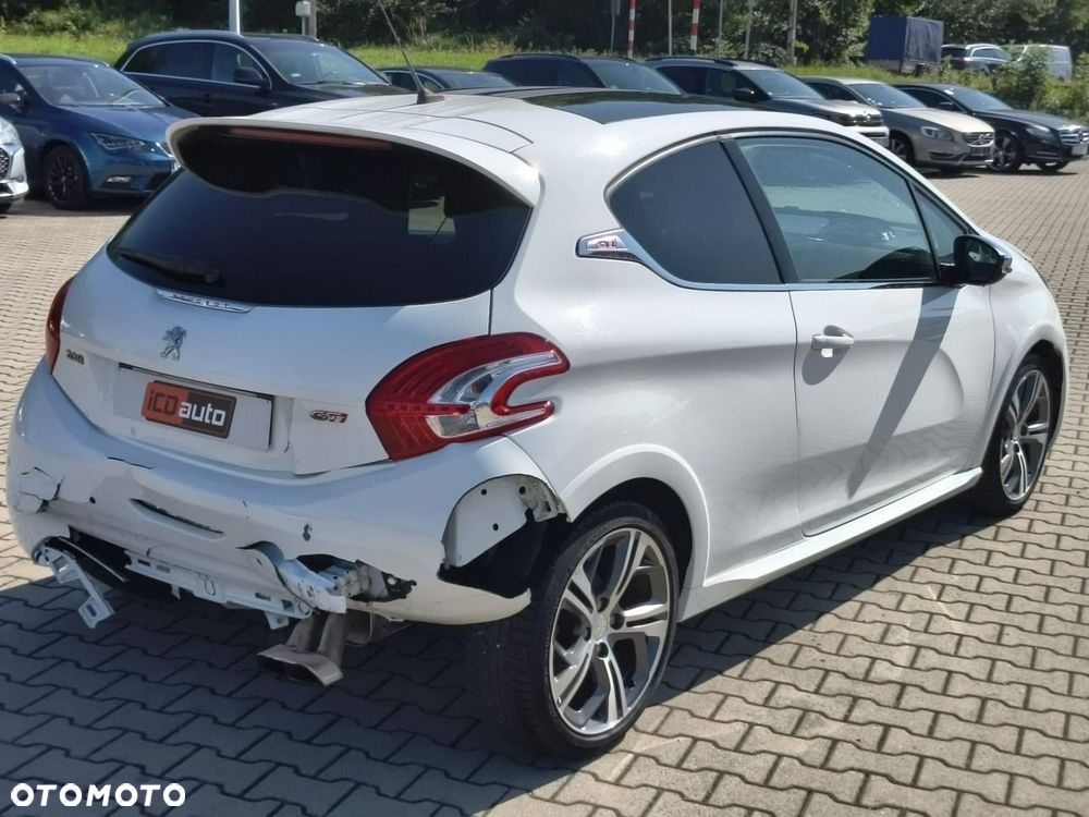 Peugeot 208 - 7