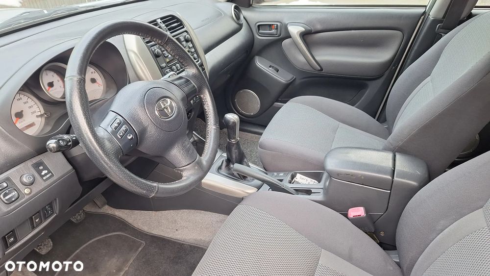 Toyota RAV4 2.0 D-4D Sol - 12