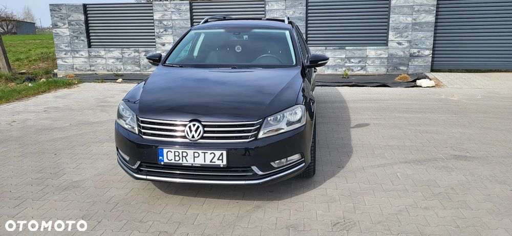 Volkswagen Passat - 4