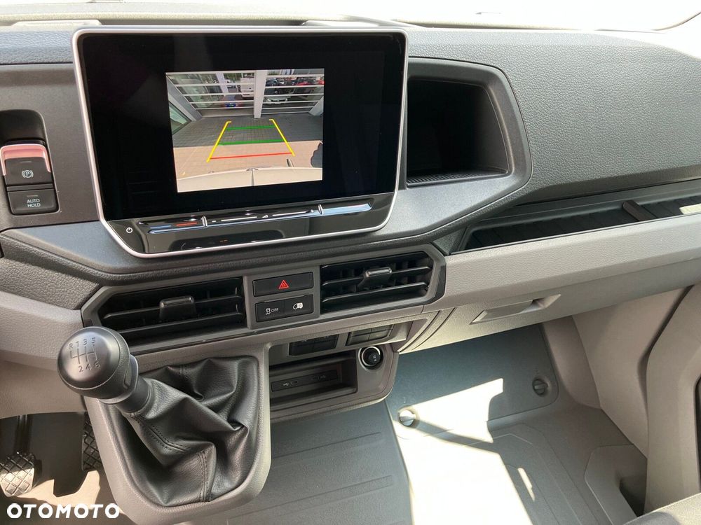 Volkswagen Crafter 35 2.0 TDI L3H3 3640 140 KM - 9