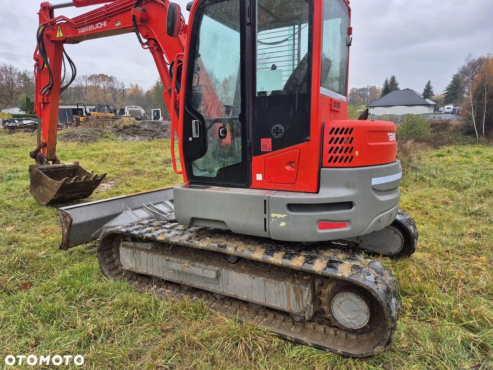 Takeuchi TB280FR - 11