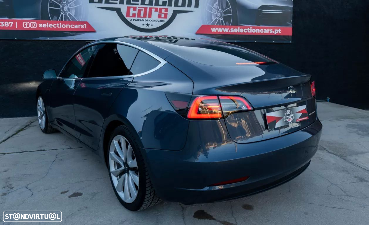 Tesla Model 3 Long-Range Dual Motor AWD - 4