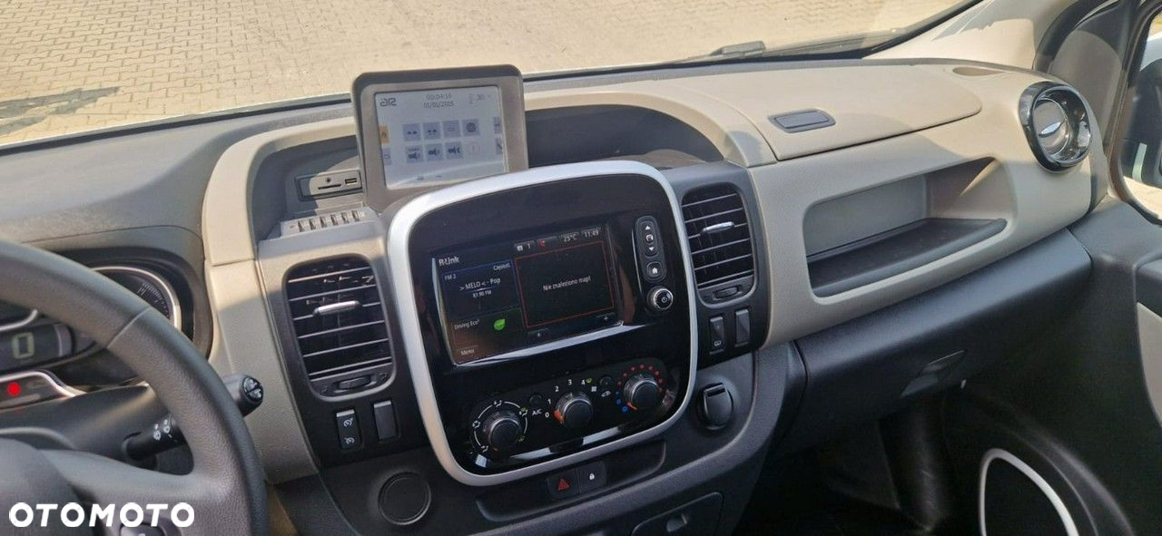 Renault Trafic - 17