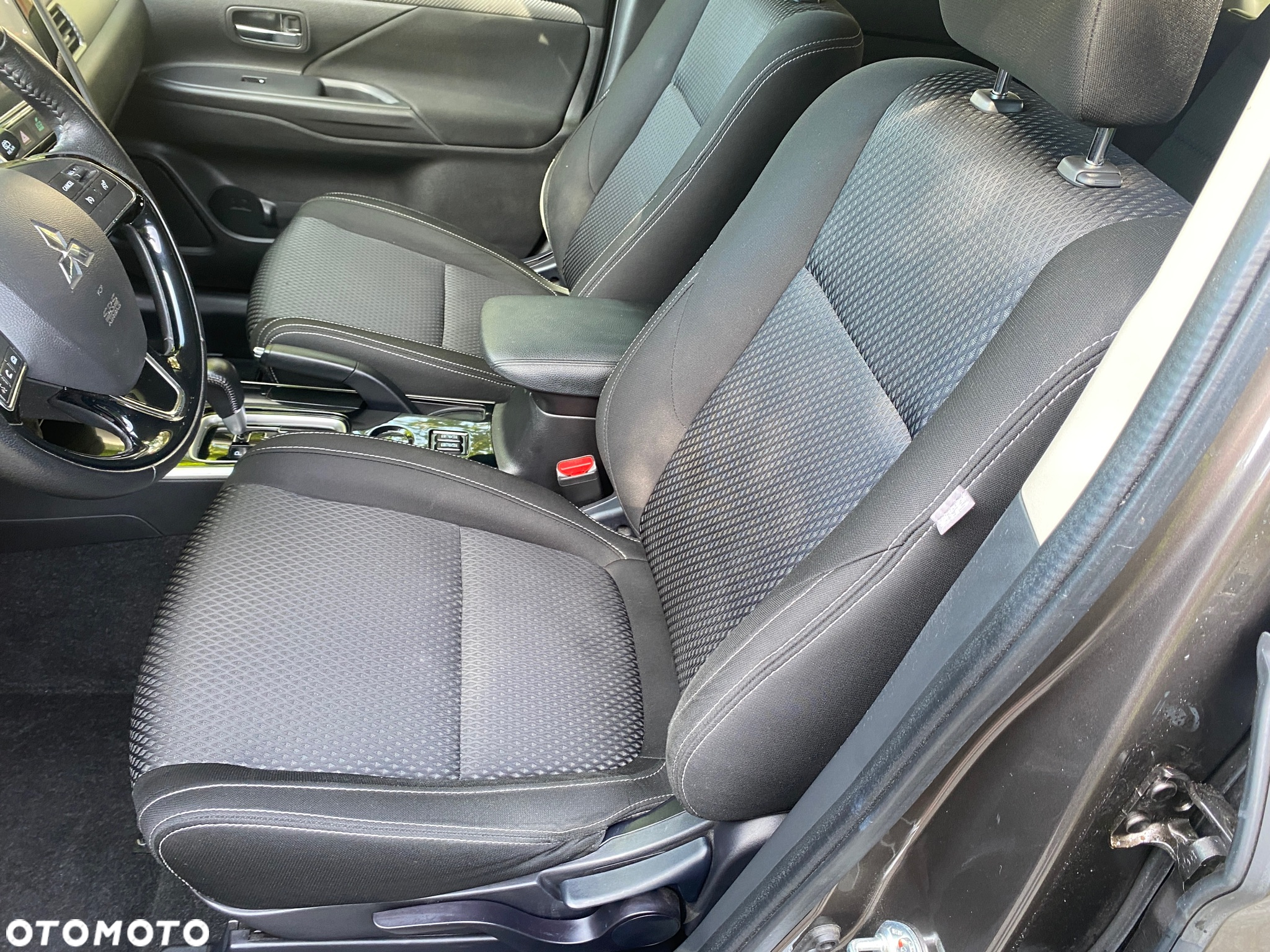 Mitsubishi Outlander 2.0 2WD CVT Active+ - 25