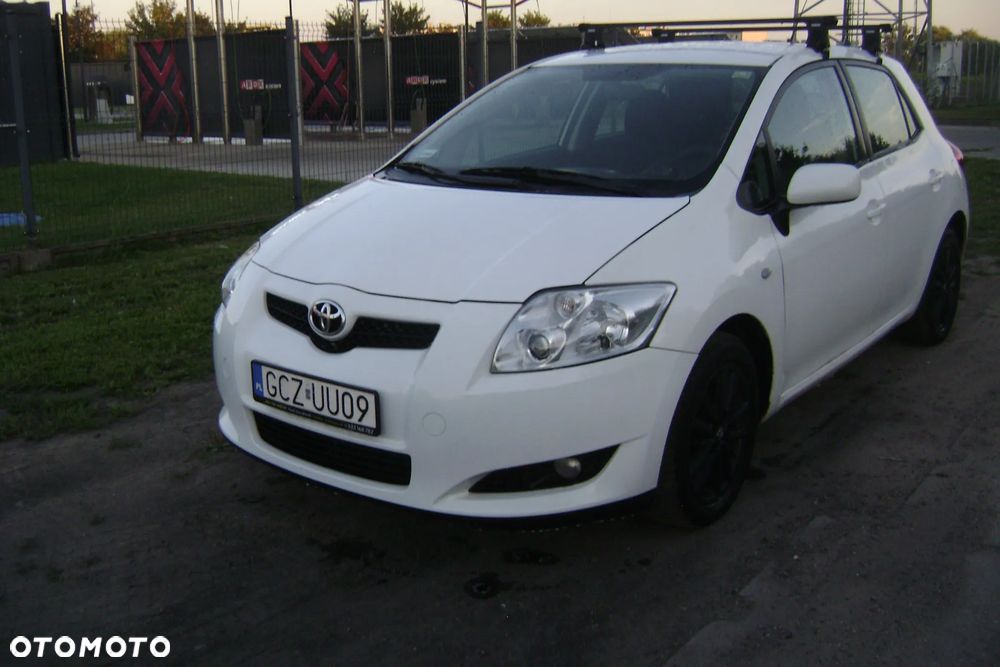 Toyota Auris 1.4 D-4D 2010 - 16
