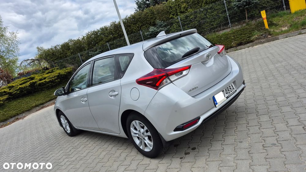 Toyota Auris - 3