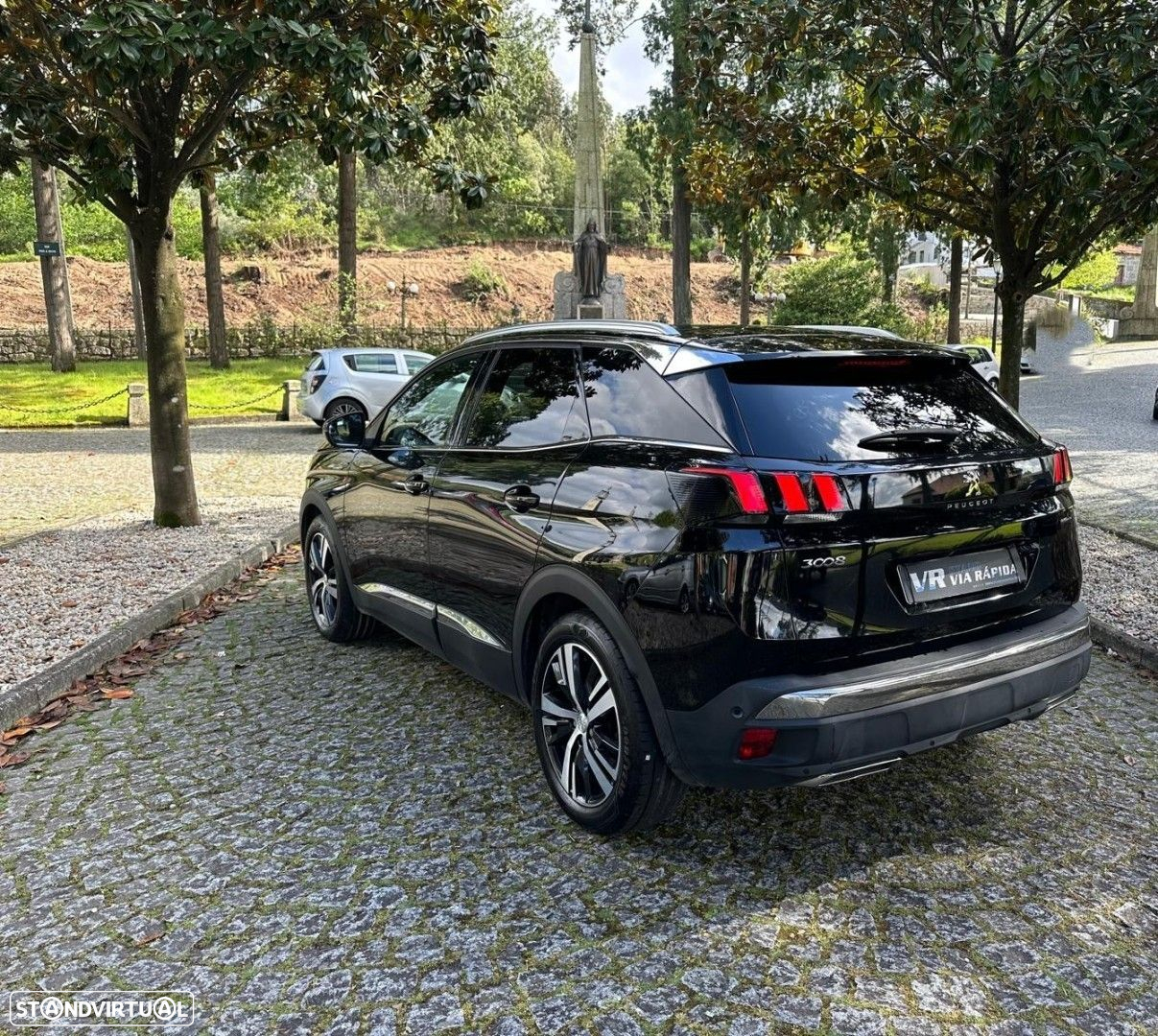 Peugeot 3008 1.5 BlueHDi GT Line - 24