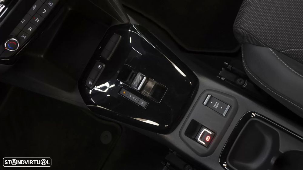 Opel Corsa 1.2 T Hybrid EdCT — fotografia 32