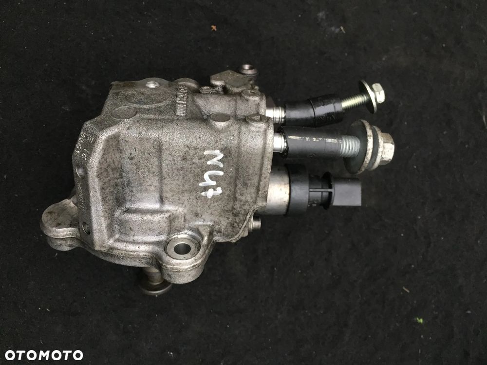 Części do silnika BMW 2.0D (N47) - Głowica, Rozrusznik, EGR, Przepustnica, Listwa wtryskowa, Pompa - 21