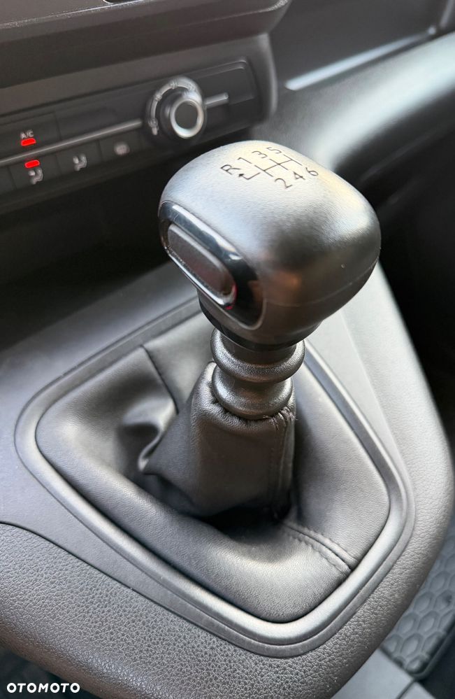 Opel Combo - 32