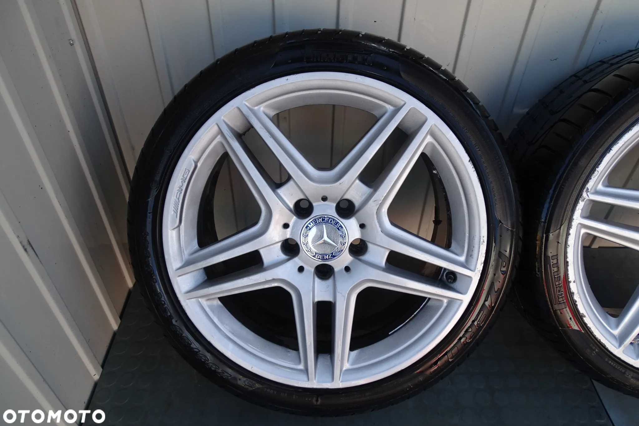 Mercedes E W212 W207 W211 C W205 CLS W218 Felgi 18 z oponami 8,0Jx18 ET48 8.5Jx18 ET45 2124013602 2074011502 - 2