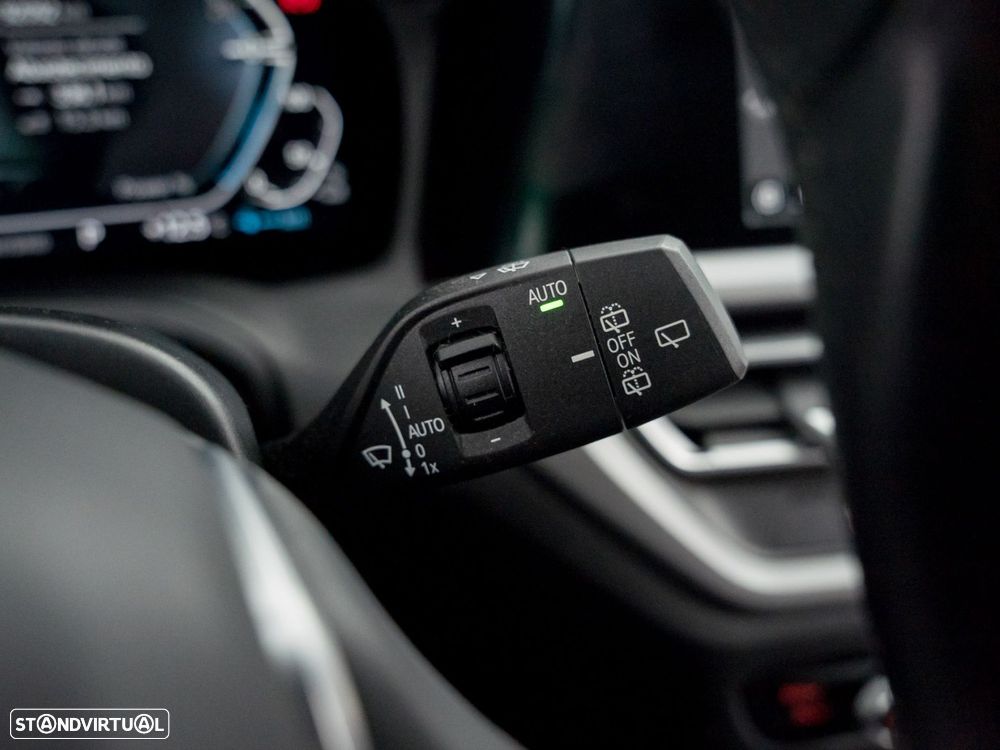 BMW 320 e Corporate Edition Auto - 23