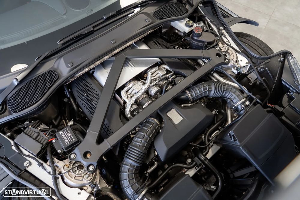 Aston Martin DB11 Coupé V8 Auto - 26