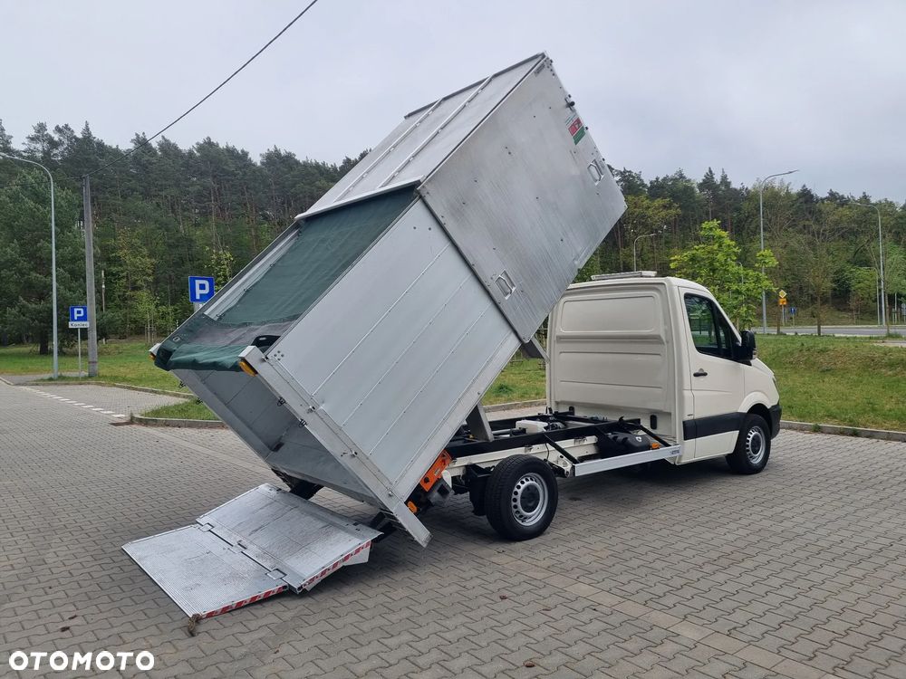 Mercedes-Benz Sprinter - 4