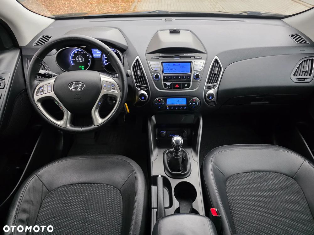 Hyundai ix35 blue 1.6 2WD Finale Gold - 37