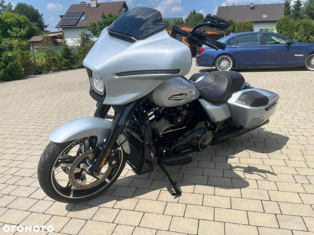 Harley-Davidson Touring Street Glide - 3