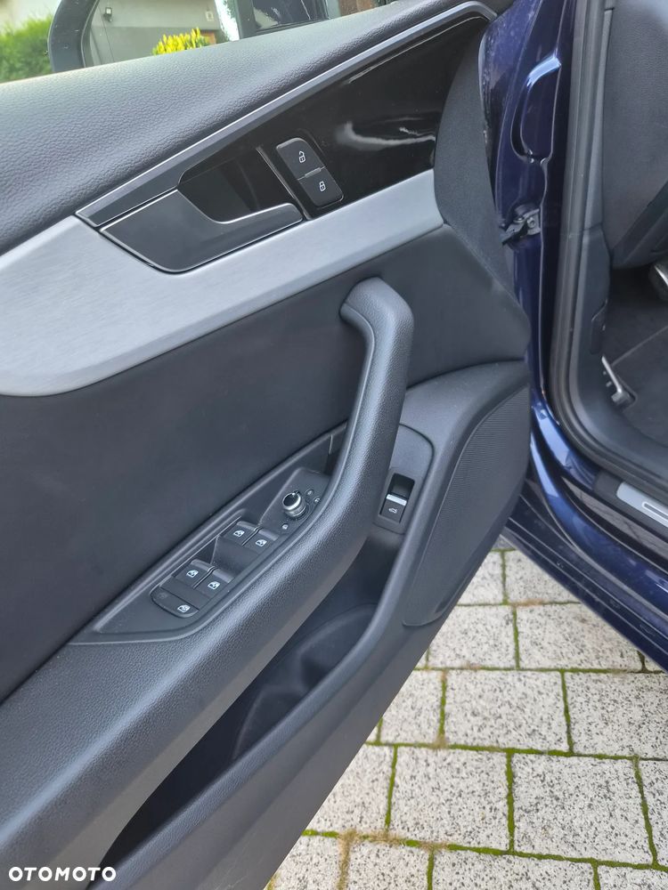 Audi A4 Avant - 19