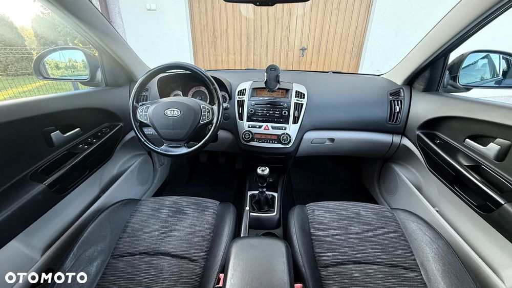 Kia Ceed 1.6 CRDi 115 Edition 7 - 7
