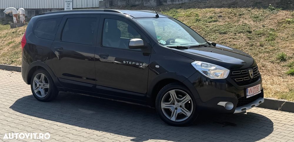 Dacia Lodgy 1.5 Blue dCi Stepway - 2