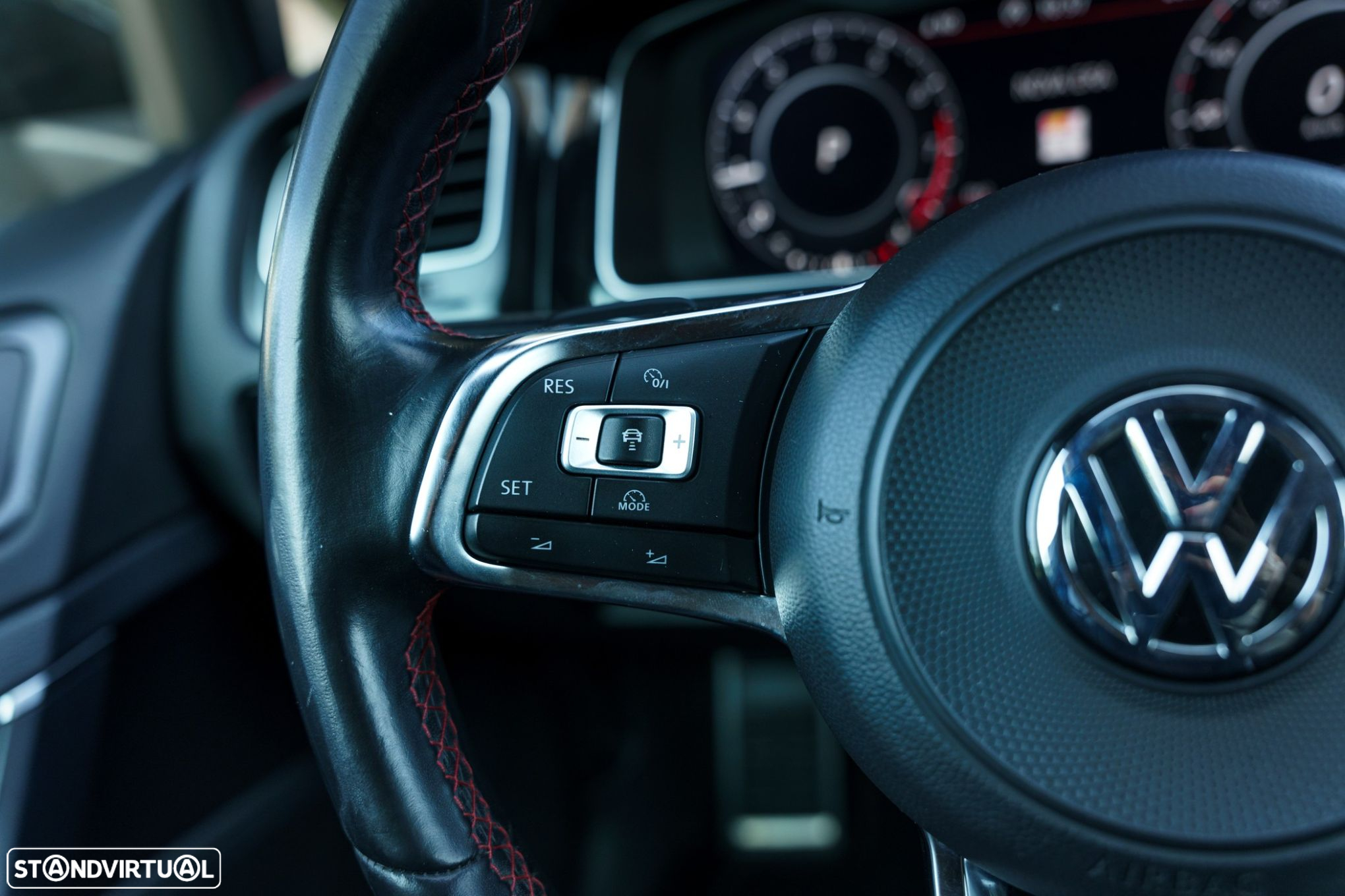 VW Golf 2.0 TSI GTI DSG Performance - 13