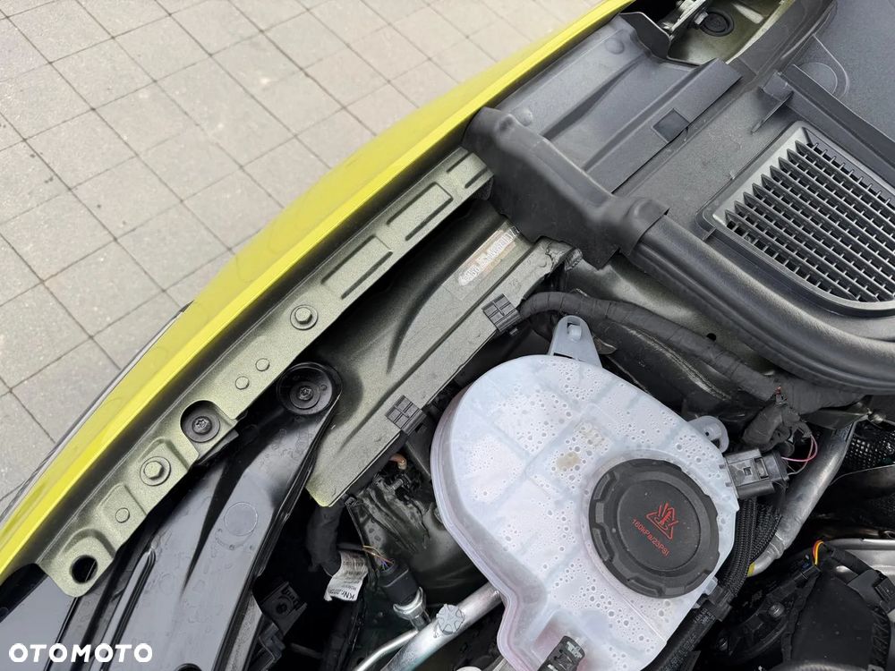 Volkswagen Golf - 37