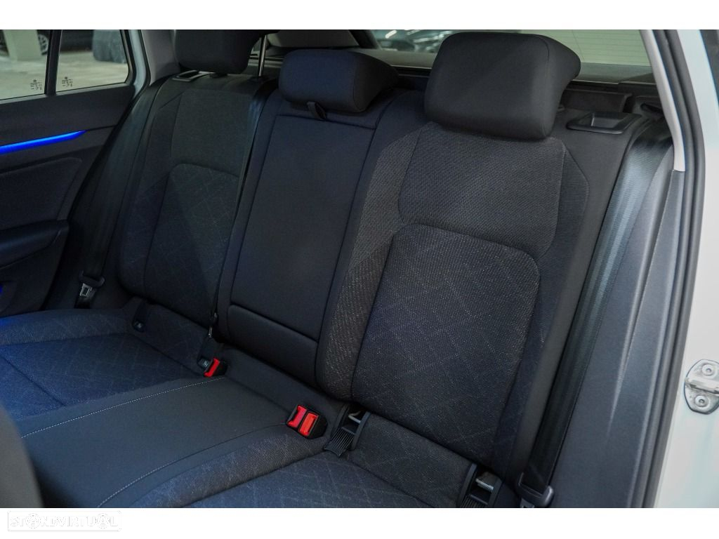 VW Golf Variant 2.0 TDi Life DSG - 18