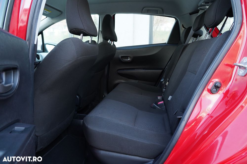 Toyota Yaris 1.5 VVT-i HSD Sol - 9