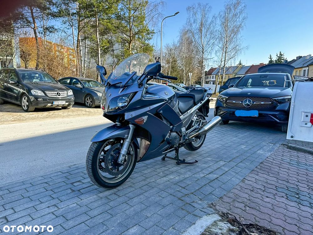 Yamaha FJR - 4