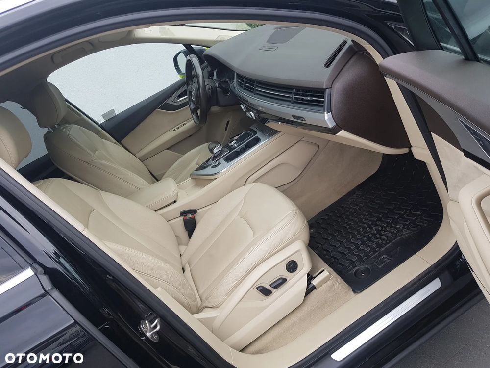 Audi Q7 - 8