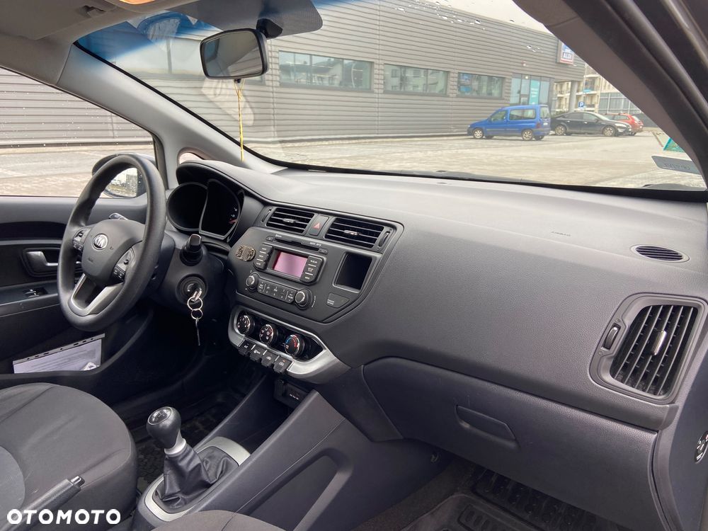 Kia Rio 1.4 EX - 8