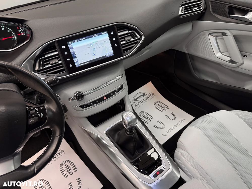 Peugeot 308 PureTech 130 Stop & Start Allure - 27