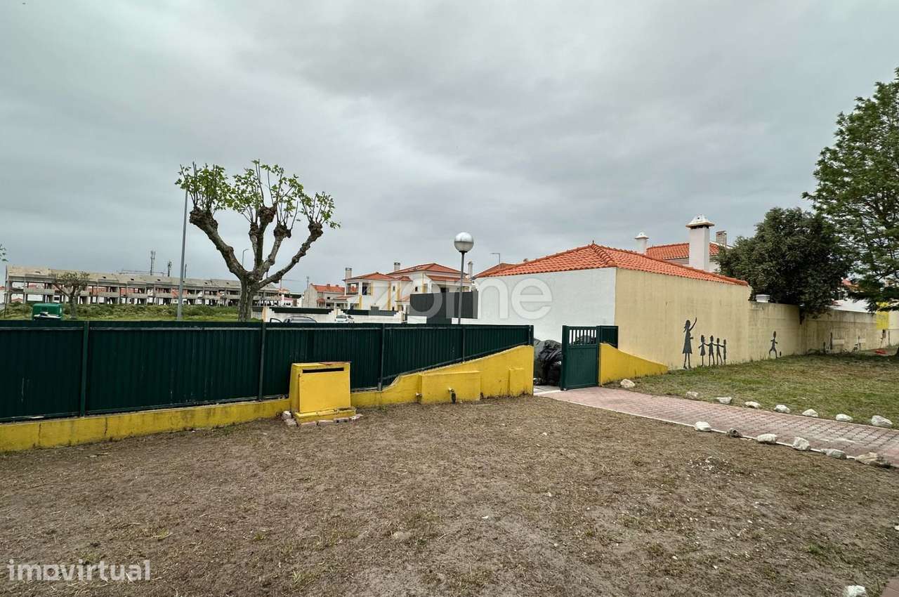 Prédio Comercial em Alcochete - Grande imagem: 3/14