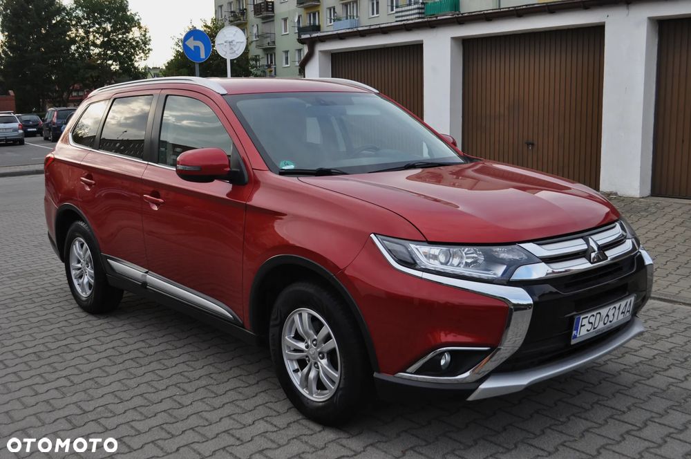 Mitsubishi Outlander 2.0 2WD Diamant Edition - 2
