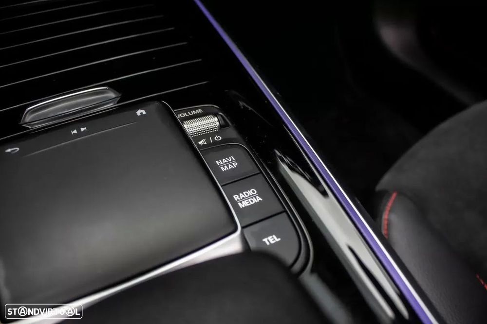 Mercedes-Benz GLA 250 e AMG Line - 22