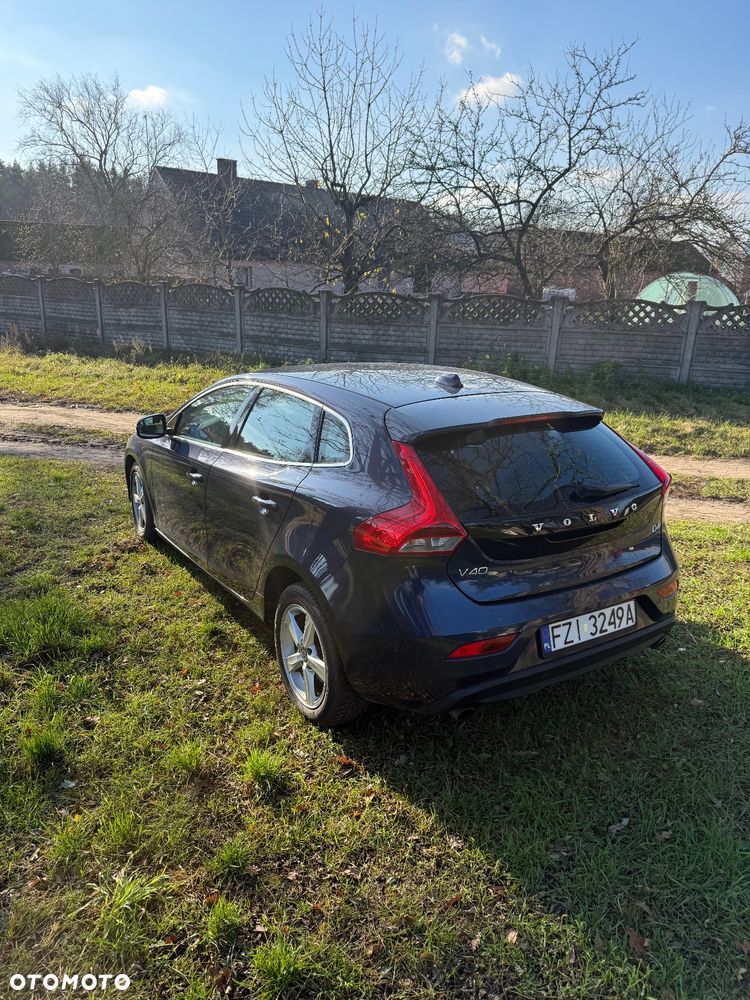 Volvo V40 - 4