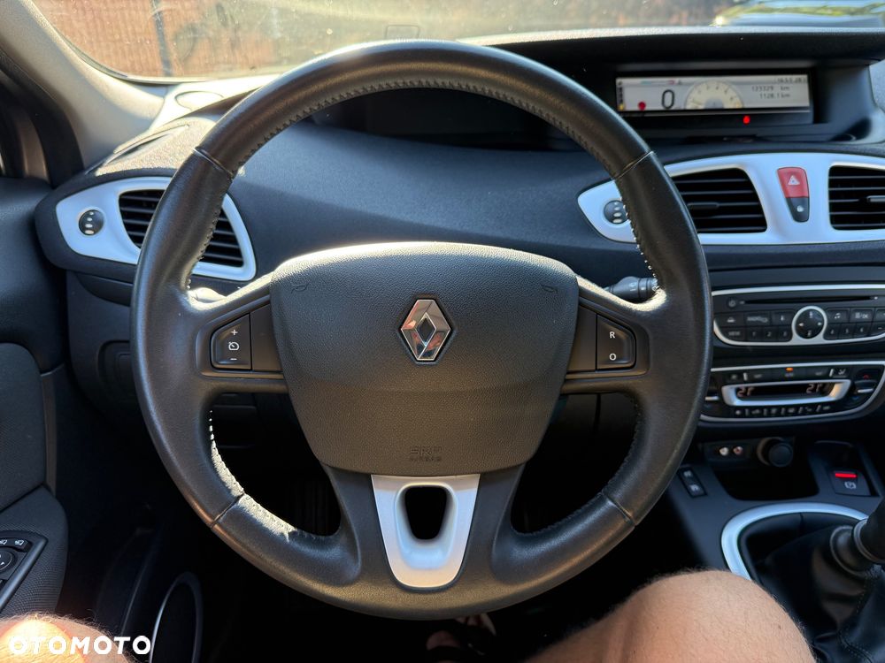 Renault Grand Scenic 1.6 16V 110 Dynamique - 22